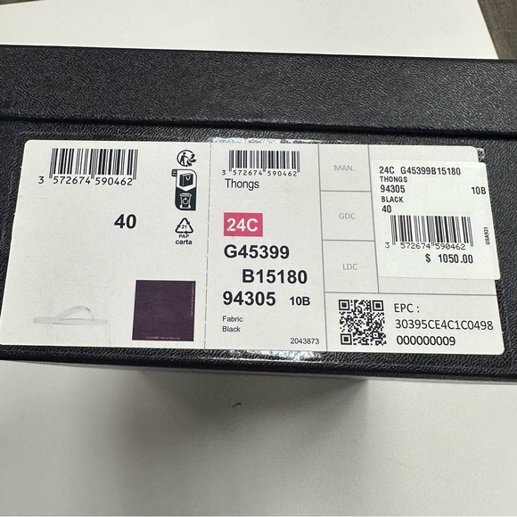 CHANEL Logo Flip Flops in Black/Gold - Picture 8 of 9